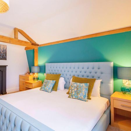 The Highworth Hotel Swindon Exteriör bild