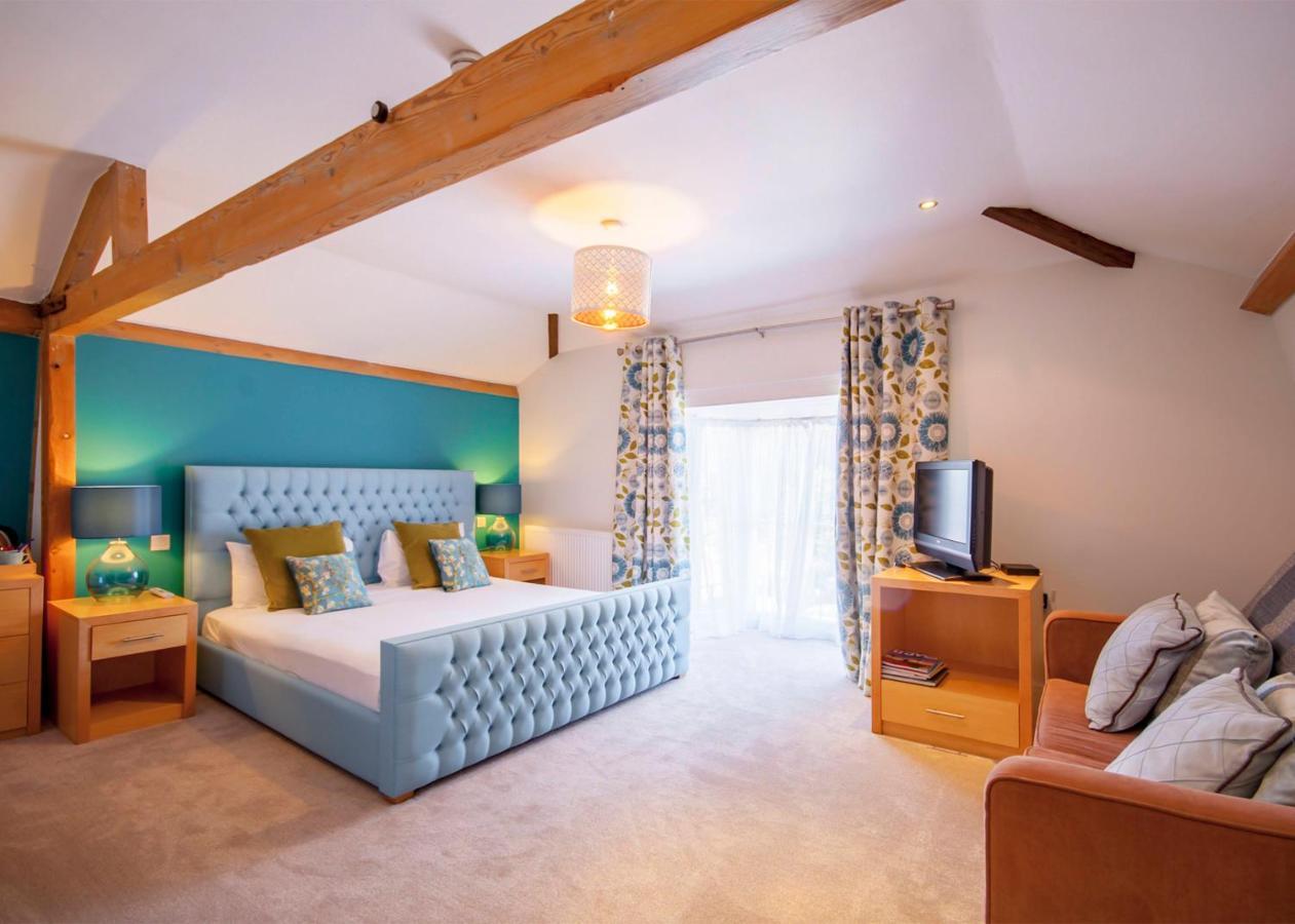 The Highworth Hotel Swindon Exteriör bild