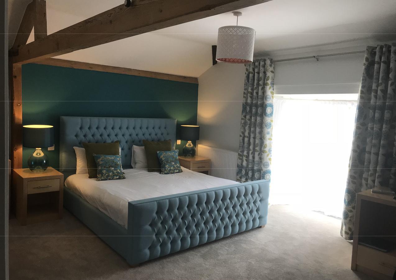 The Highworth Hotel Swindon Exteriör bild